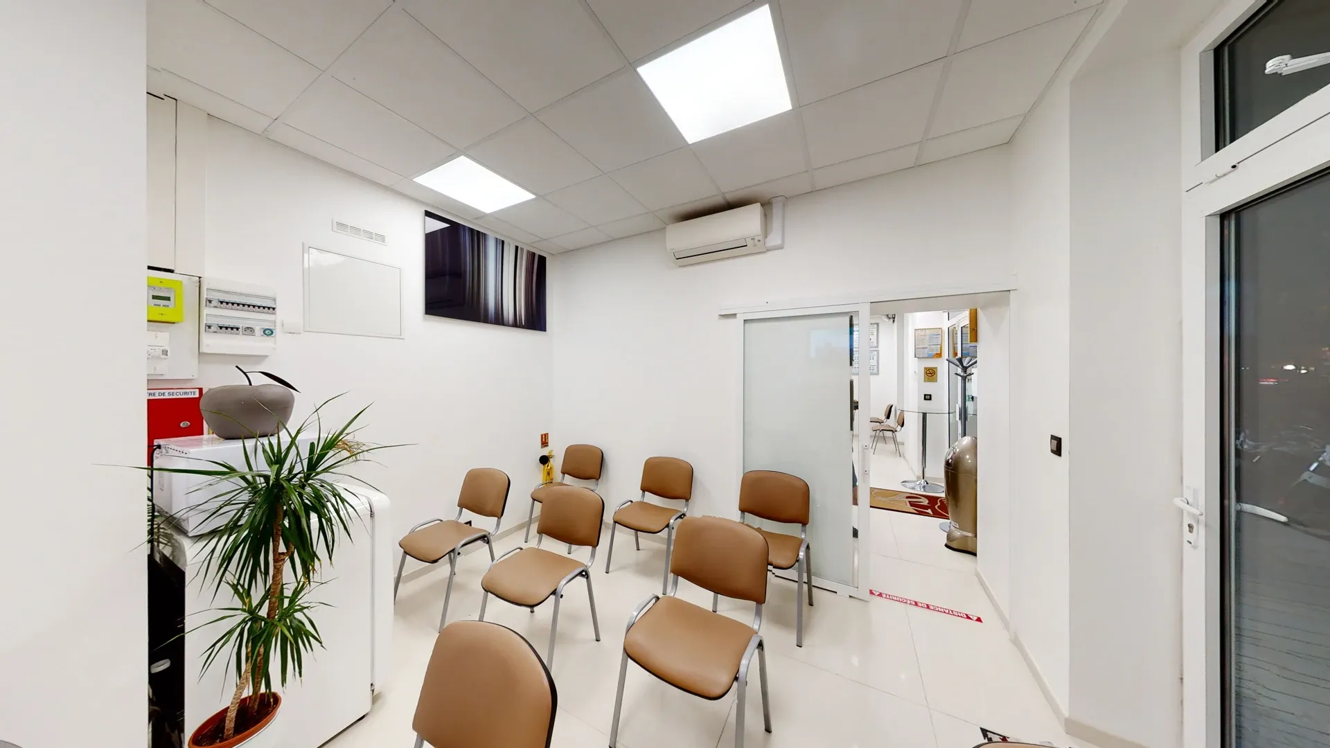 AS CONDUITE — Neuilly-sur-Seine - be449d94-3734-42ec-983d-728a85092fa5